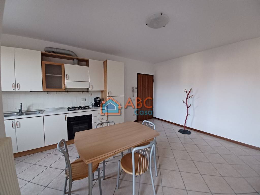 Appartamento a Montecchio maggiore in Via Duomo - Foto 2