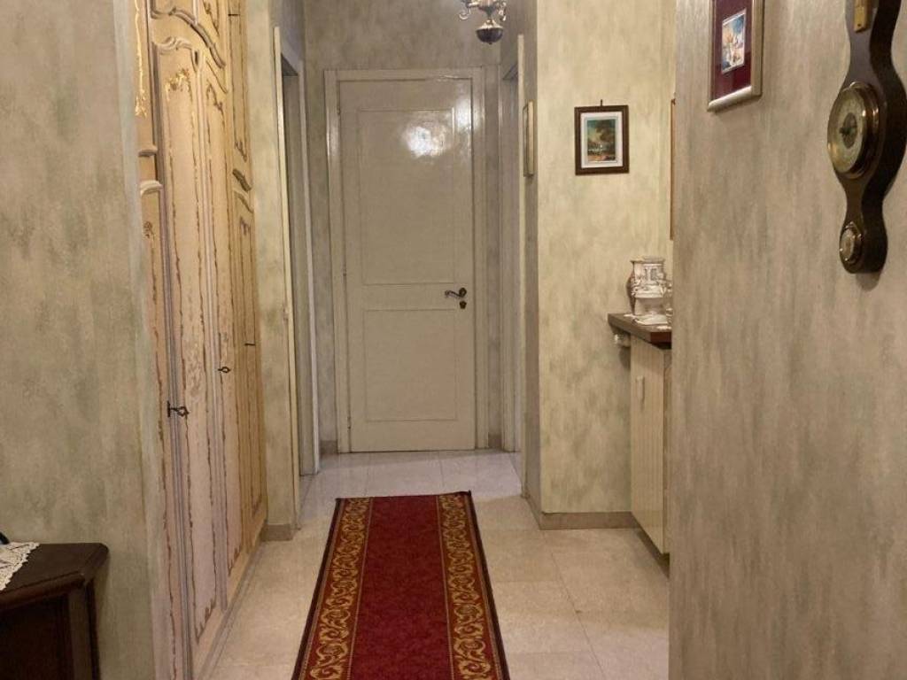 Appartamento a Alba in Corso Langhe, 12 - Foto 2