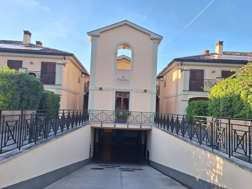 Appartamento a Guidonia montecelio in Via Di Marco Simone, 80 - Foto 2