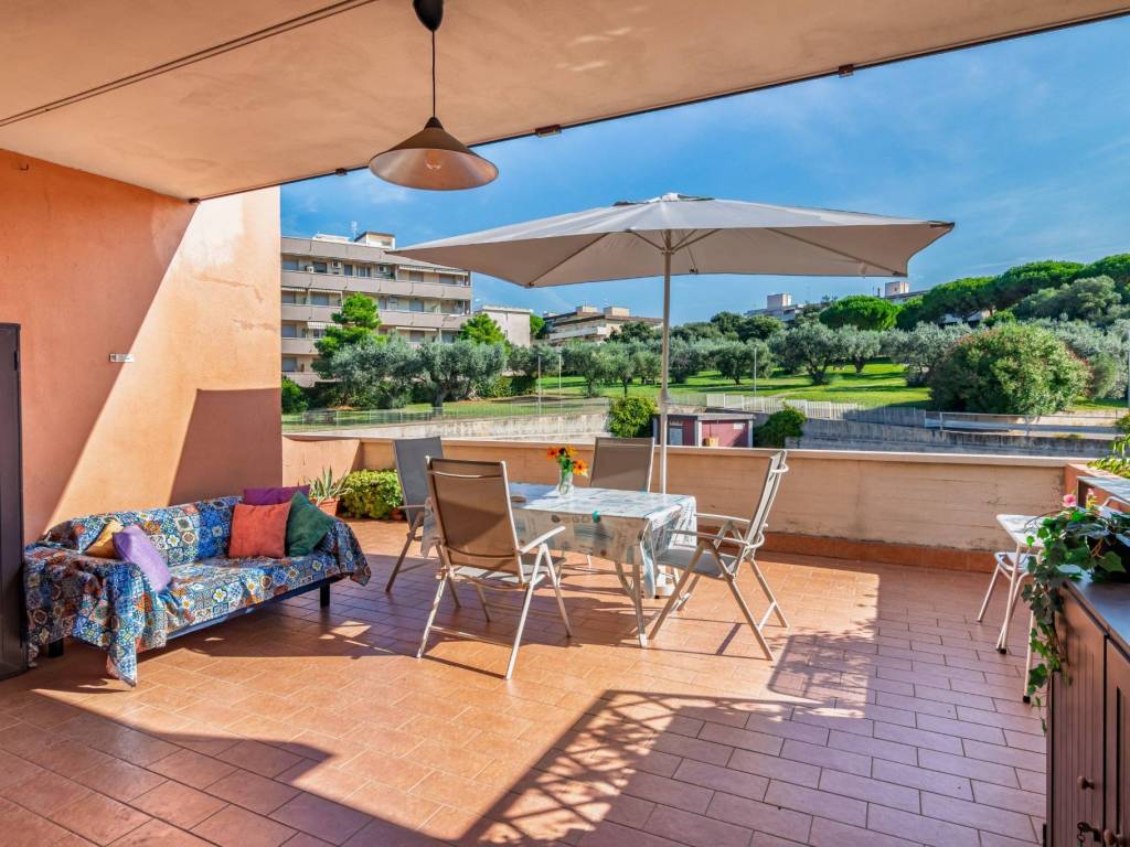 Appartamento a San vincenzo in Via Giuseppe Di Vittorio, 2 - Foto 2