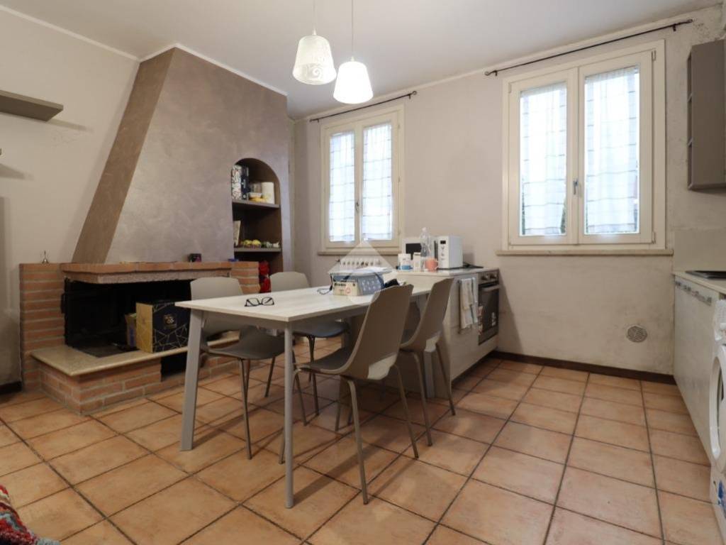 Appartamento a Porto mantovano in Via Gramsci, 1 - Foto 2