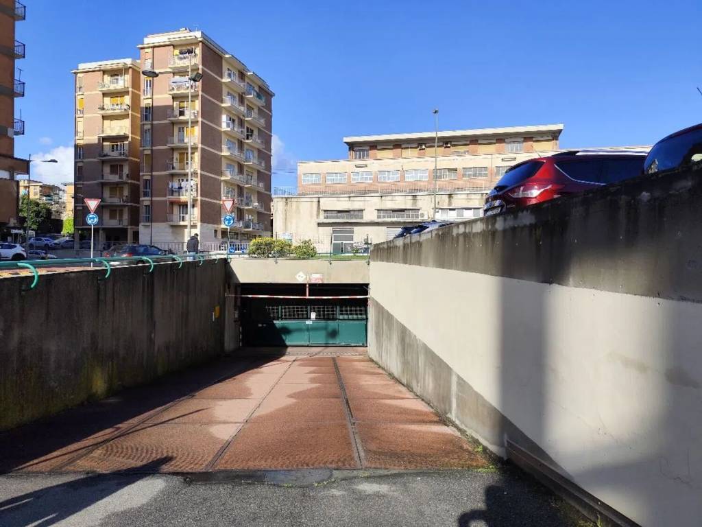 Box / garage a Savona in Via Carlo Collodi - Foto 3
