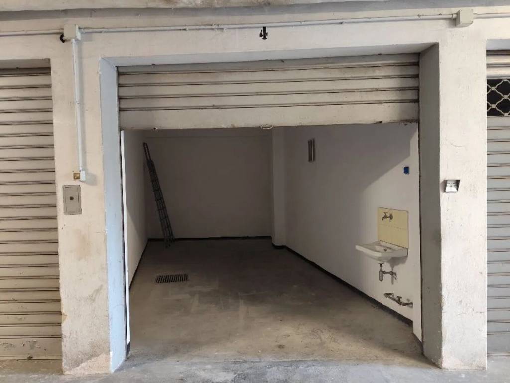 Box / garage a Savona in Via Angelo Bevilacqua - Foto 3
