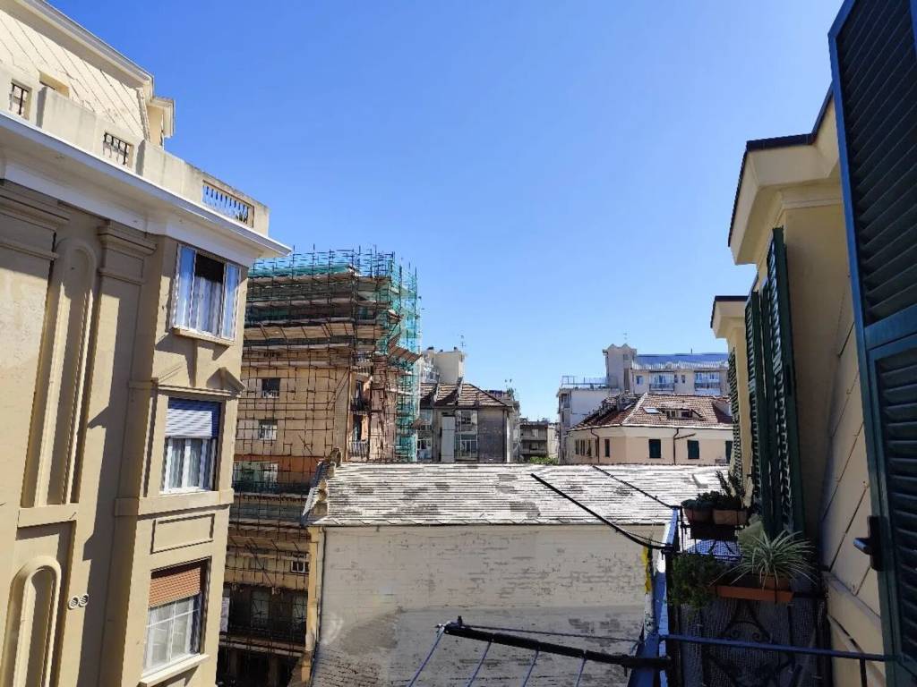 Appartamento a Savona in Via Carlo Collodi - Foto 2