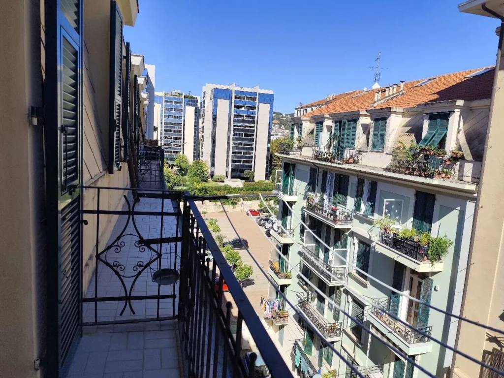 Appartamento a Savona in Via Carlo Collodi - Foto 4