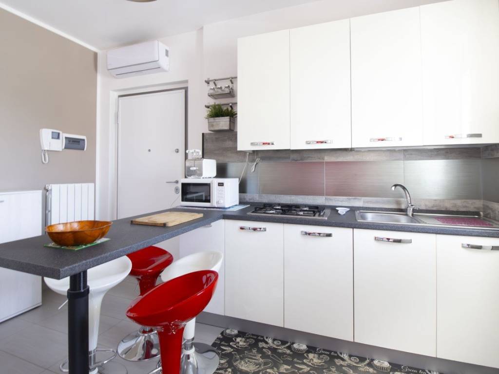 Appartamento a Alba adriatica in Viale Duca Degli Abruzzi, 26 - Foto 4