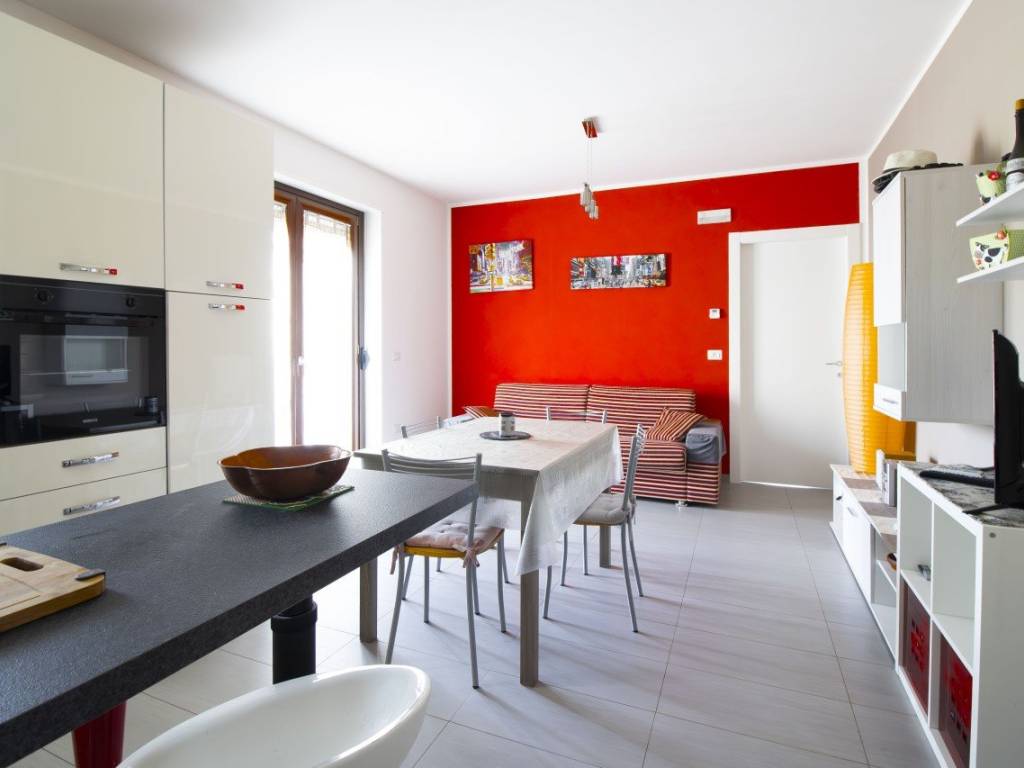 Appartamento a Alba adriatica in Viale Duca Degli Abruzzi, 26 - Foto 5