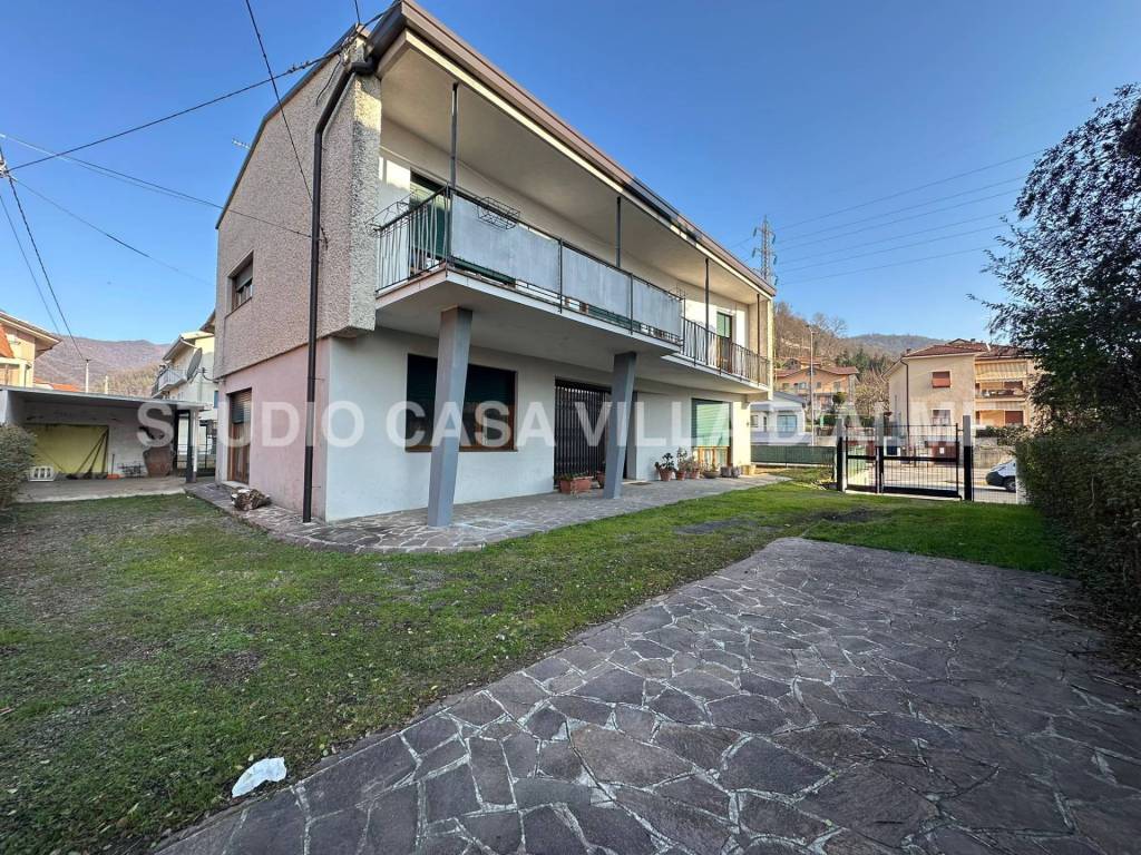 Villa a Villa d'almè in Via Sigismondi - Foto 2