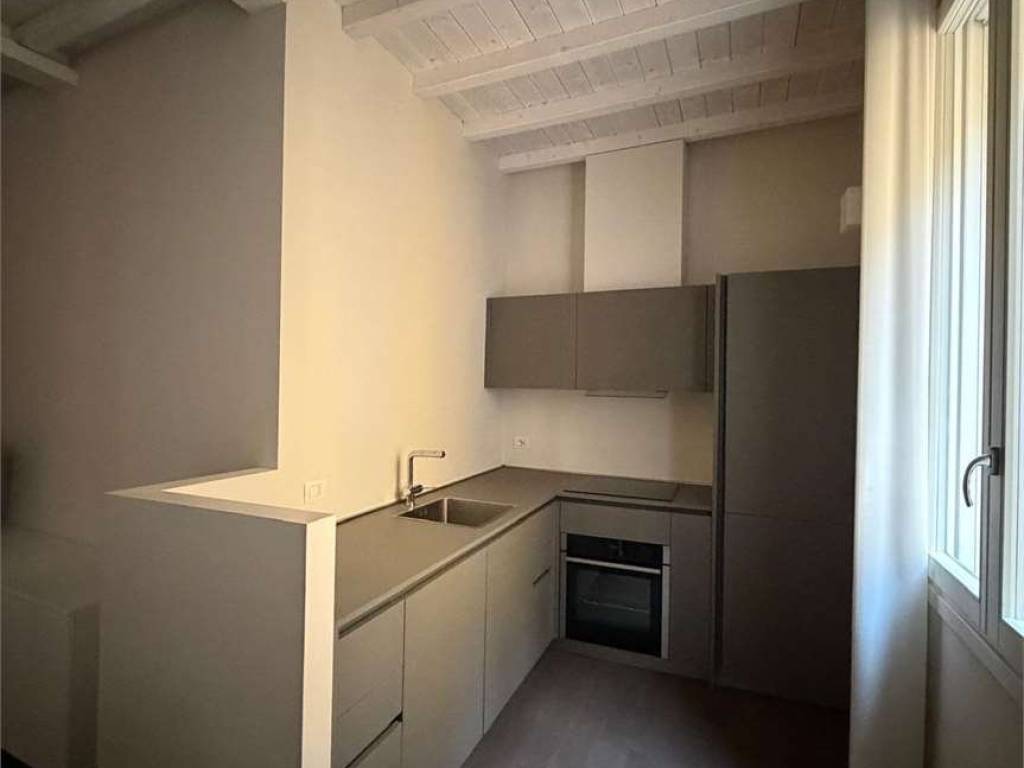 Appartamento a Modena in Via Nazario Sauro, 34 - Foto 2