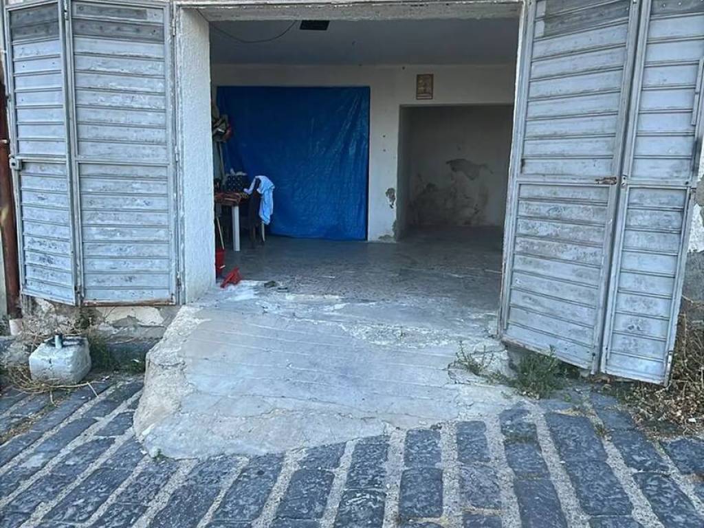 Box / garage a Caltanissetta in Via Montebello, 44 - Foto 4