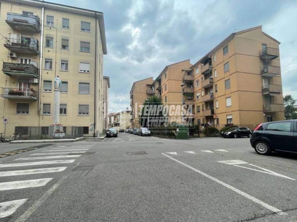 Appartamento a Lodi in Via Michelangelo Buonarroti 2 - Foto 4