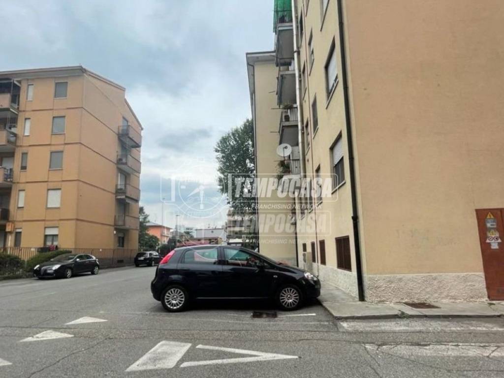 Appartamento a Lodi in Via Michelangelo Buonarroti 2 - Foto 5