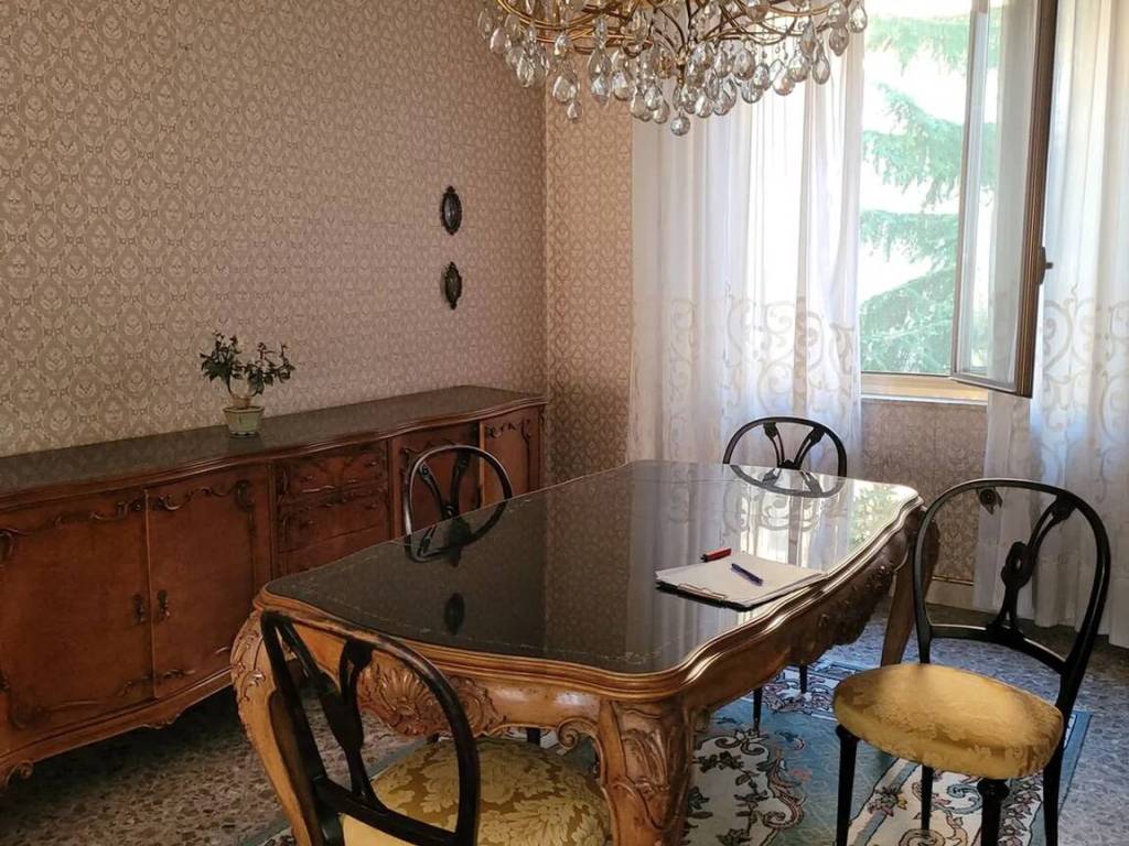 Appartamento a Caltanissetta in Via Napoleone Colajanni, 118 - Foto 3