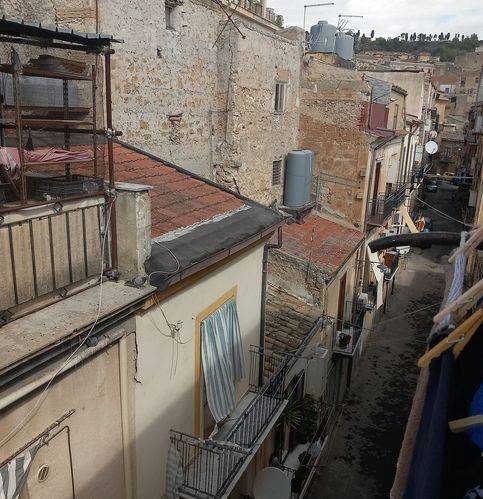 Appartamento a Caltanissetta in Via San Francesco 32 - Foto 2