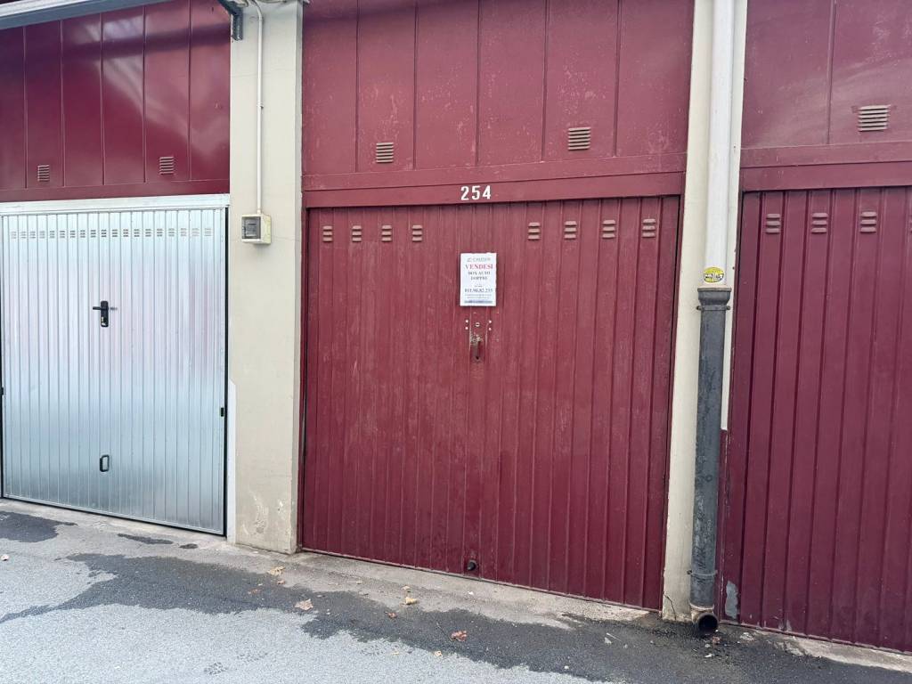 Box / garage a Alpignano in Via Giuseppe Mazzini, 32 - Foto 2