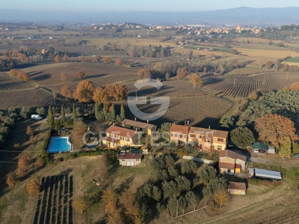 Rustico / casale a Montepulciano in Via di Cervognano - Foto 2