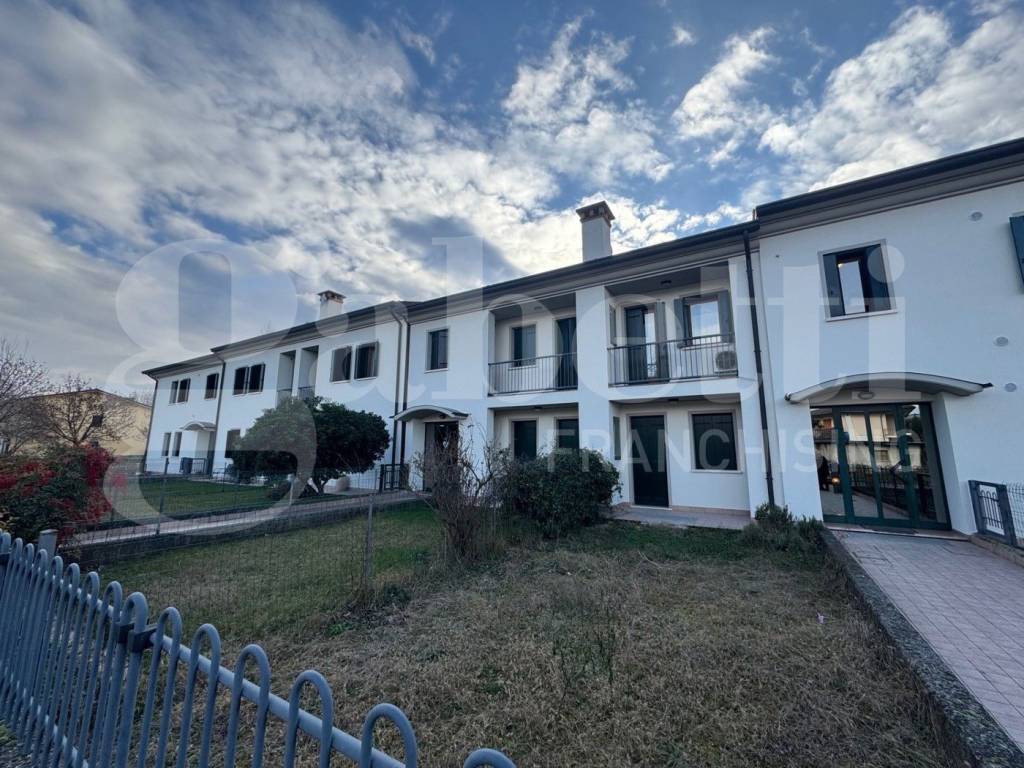 Appartamento a Loria in VIA ENEGO, SNC - Foto 2