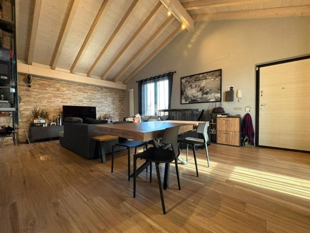 Casa indipendente a Castelnovetto in Via Rosasco, 11 - Foto 4