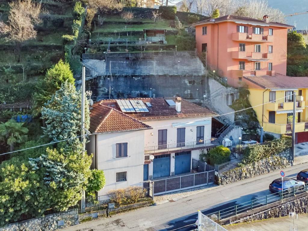 Appartamento a Bellano in Strada Nuova per Oro - Foto 2