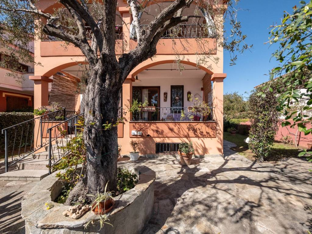 Villa a Pula in via libeccio - Foto 4