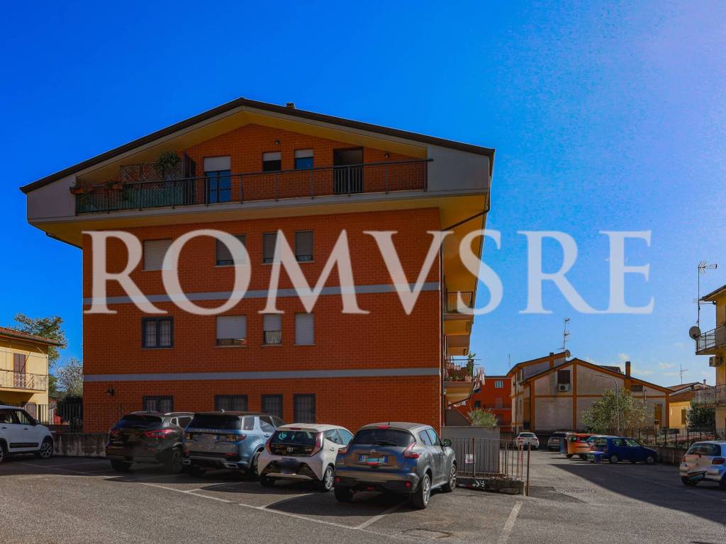 Appartamento a Valmontone in Largo Mameli, 4 - Foto 2