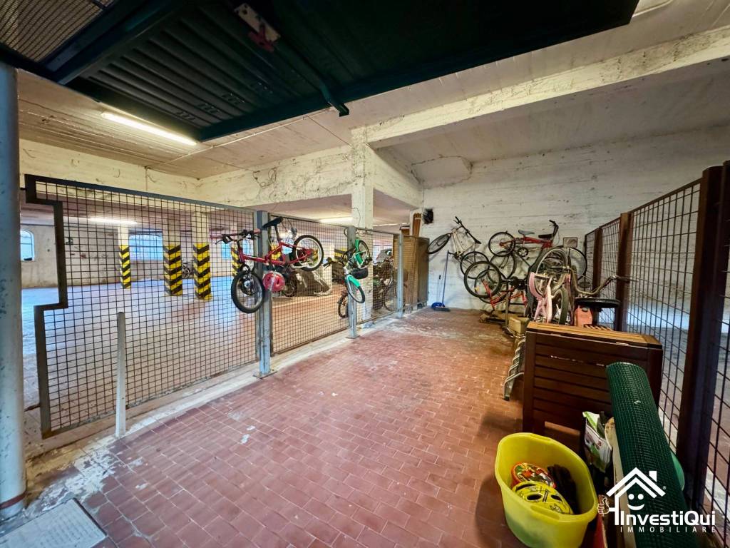 Box / garage a Pietra ligure in Via Francesco Crispi, 223 - Foto 4