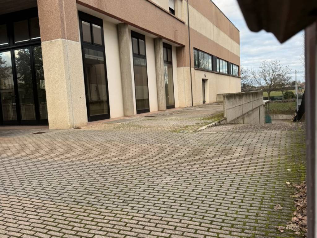 Immobile a Riccione in Viale del Commercio - Foto 3