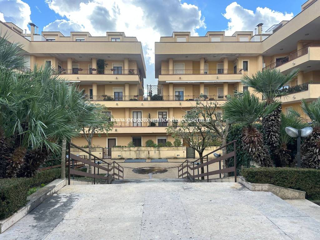 Attico / mansarda a Caserta in Vicolo Alfredo De Negri - Foto 3