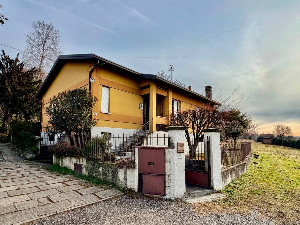 Villa a Varese in Via Francesco Arese - Foto 2