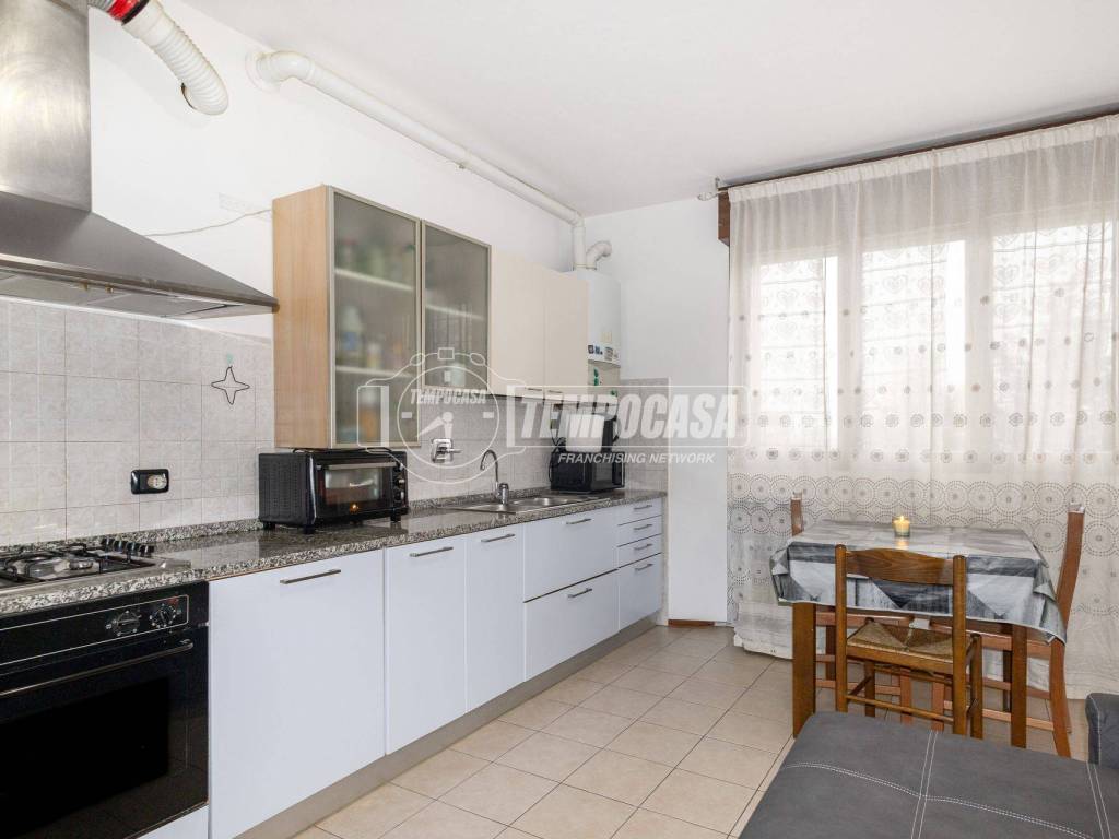 Appartamento a Reggio emilia in Via Camillo Affarosi - Foto 3