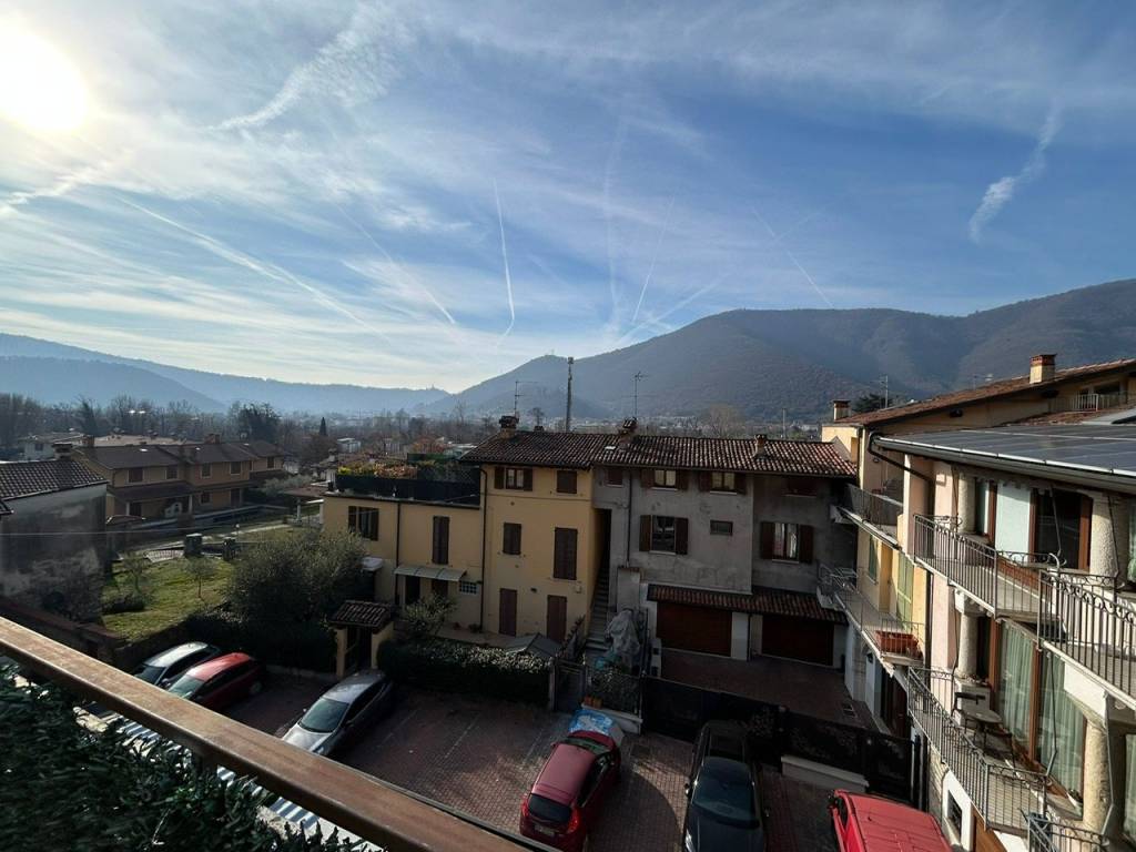 Appartamento a Concesio in Via Crosette - Foto 2