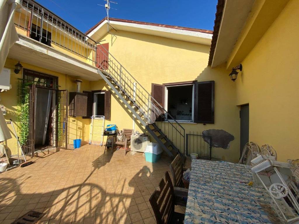 Casa indipendente a Valmontone in Via eleonora latini, 34 - Foto 2