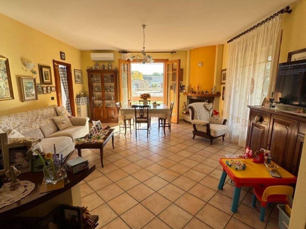 Villa a Bastia umbra in Via Enzo Cecchini - Foto 2