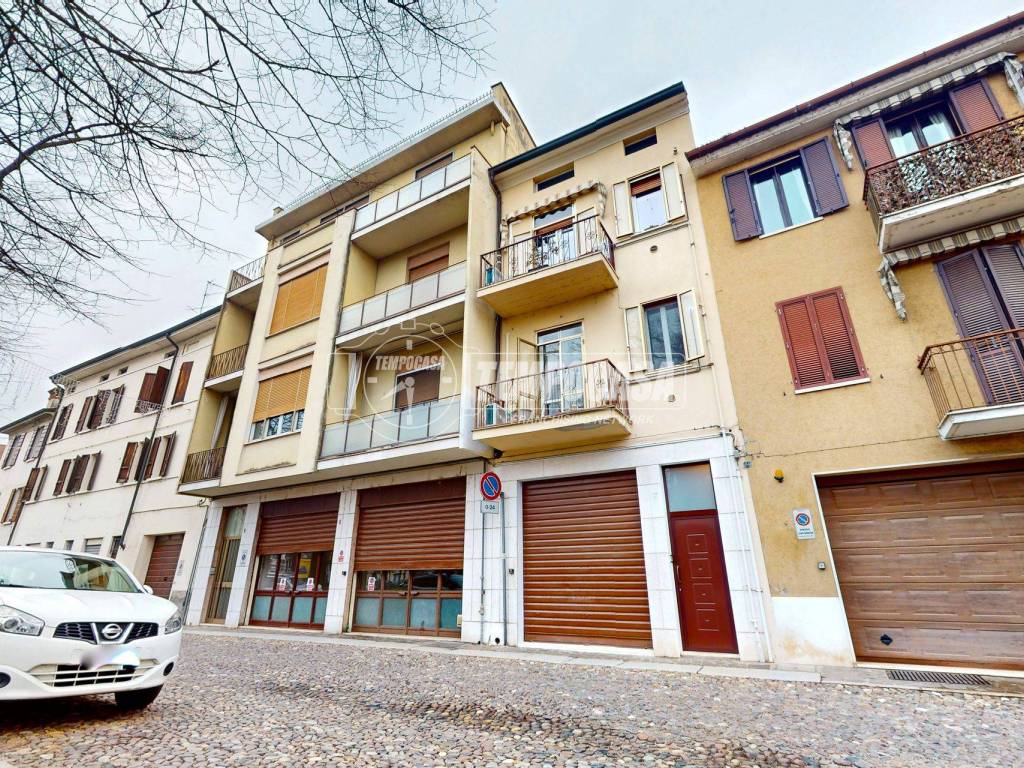 Appartamento a Mantova in Piazza dei Mille 9 - Foto 3