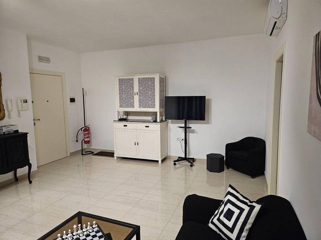 Appartamento a Trani in Via Vittorio Malcangi - Foto 2