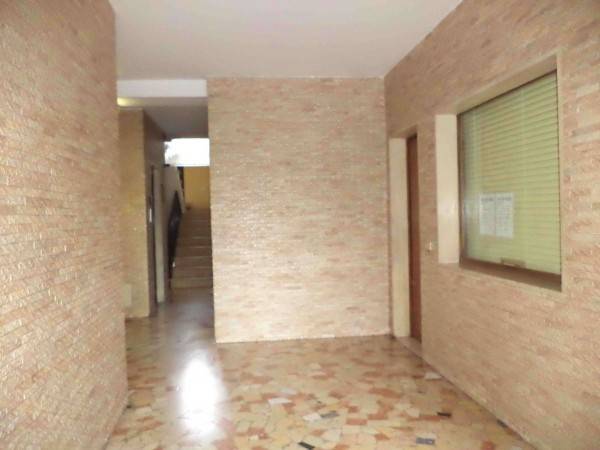 Appartamento a Bollate in Via Giuseppe Garibaldi, 24 - Foto 2