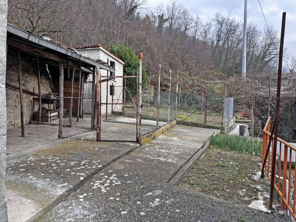 Casa indipendente a Ponte dell'olio in Località Sala-Biana - Foto 3