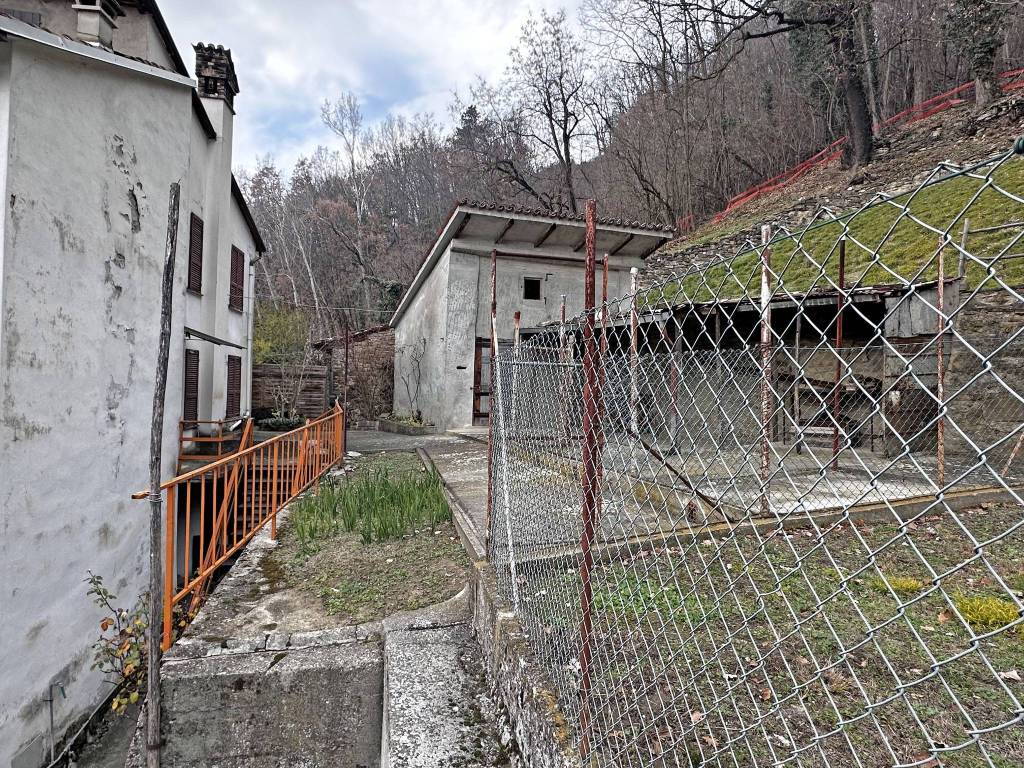Casa indipendente a Ponte dell'olio in Località Sala-Biana - Foto 5