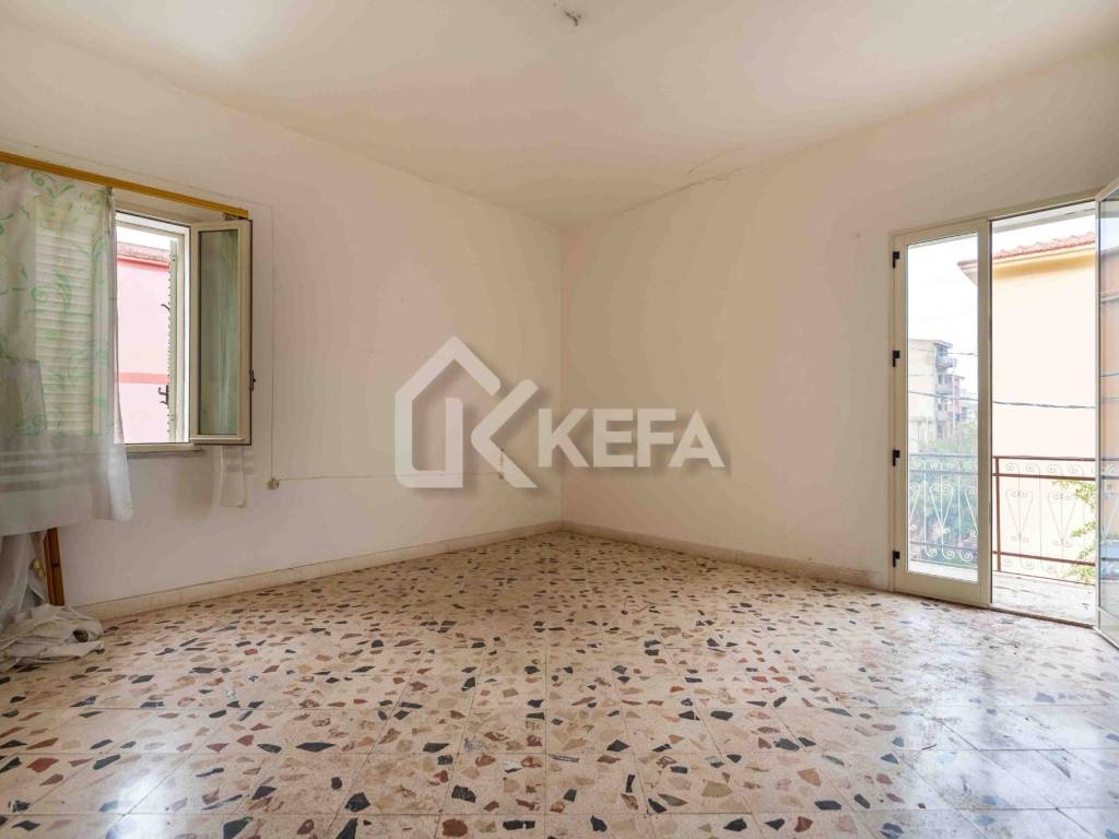 Casa indipendente a Campofelice di roccella in Piazza Croce - Foto 2