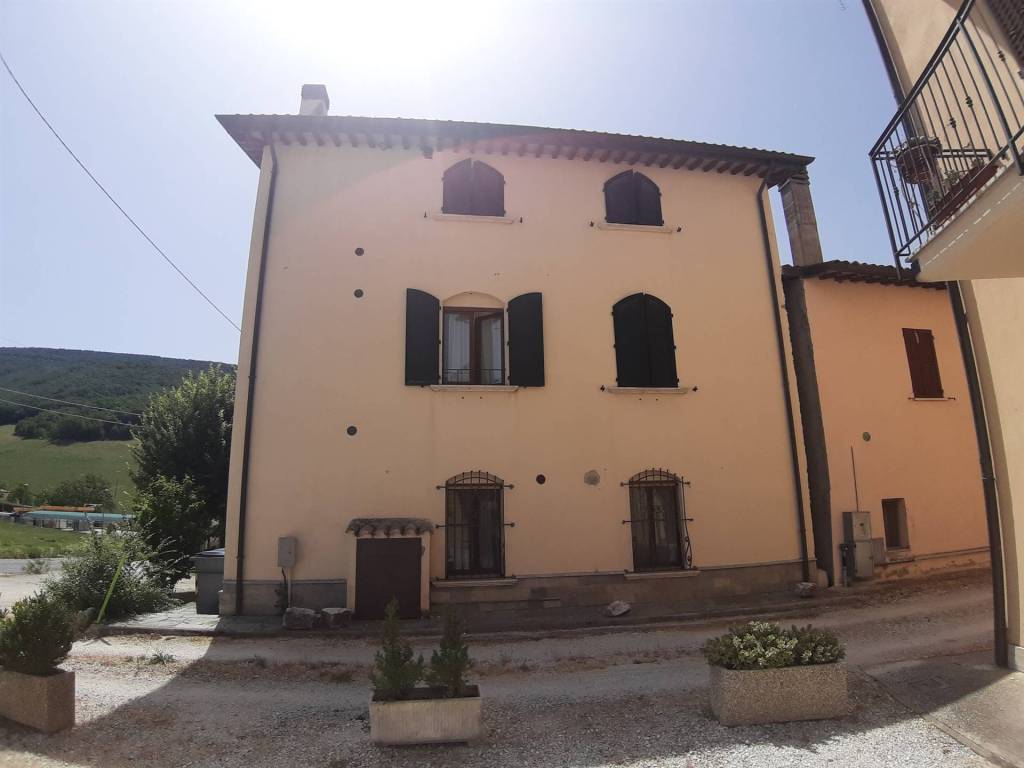 Casa indipendente a Nocera umbra - Foto 4