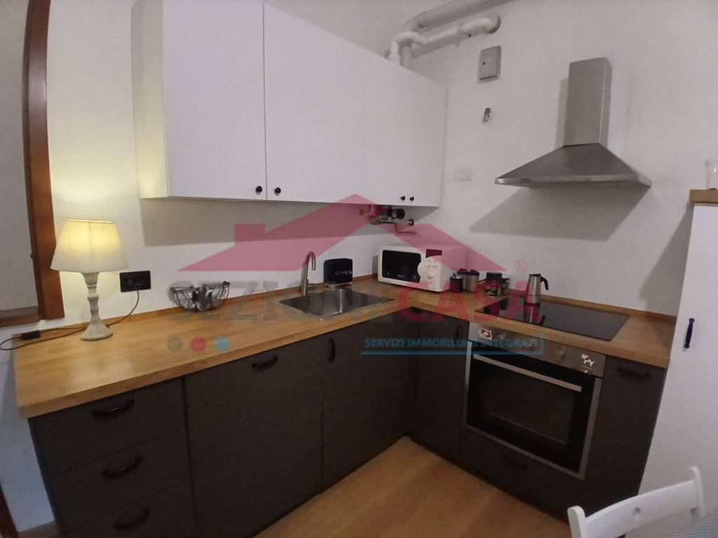 Appartamento a Saronno in Via Angelo Volonterio, 14 - Foto 3