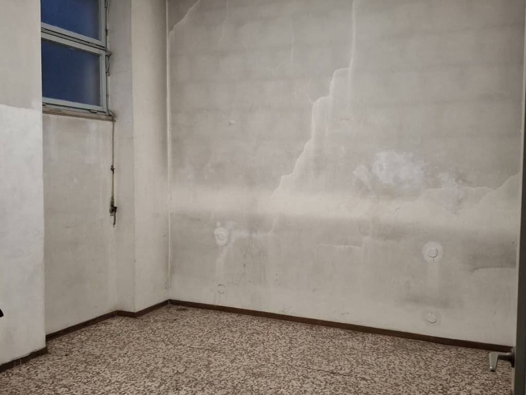 Appartamento a Como in Via Vincenzo Bellini - Foto 4
