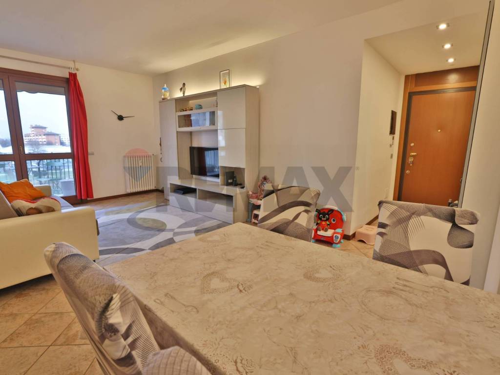 Appartamento a Bollate in Via Repubblica, 21 - Foto 4