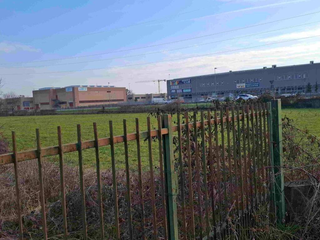 Terreno a Brembate in Via dei Pradelli - Foto 3