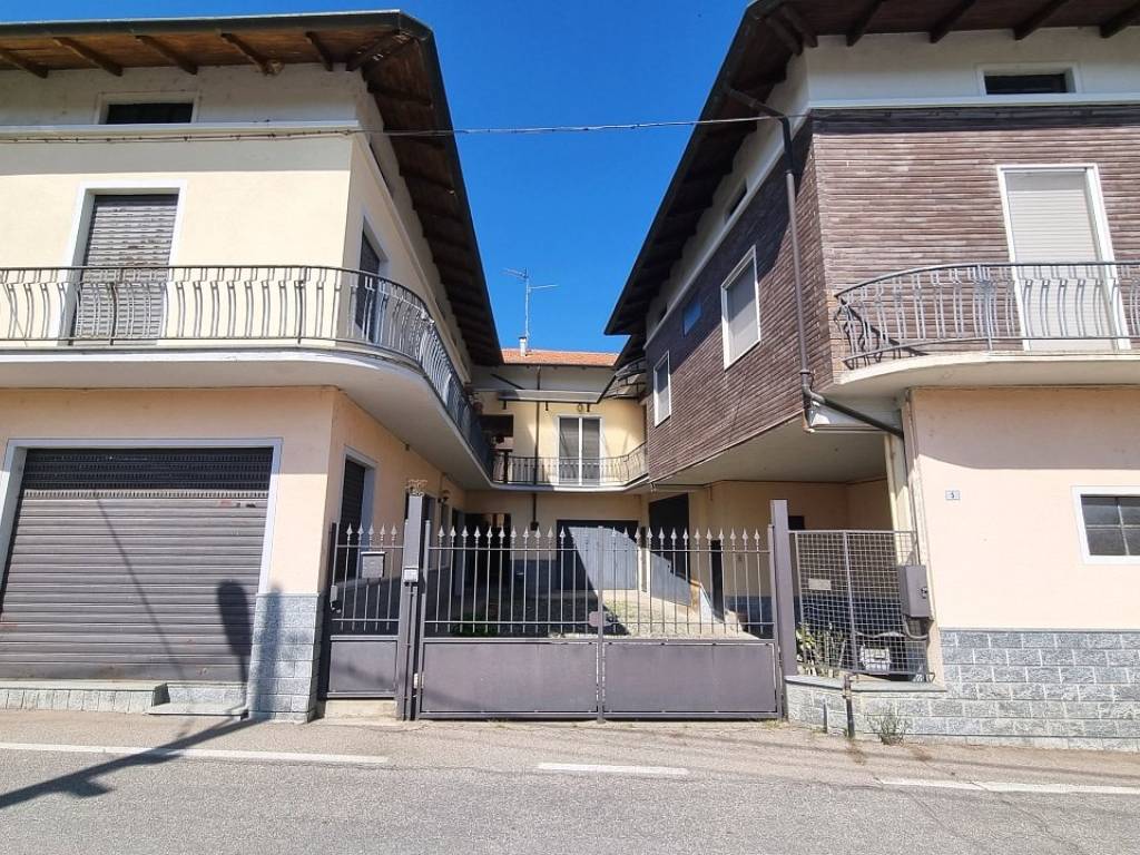 Casa indipendente a Lozzolo in Via Circonvallazione Ovest, 5 - Foto 4