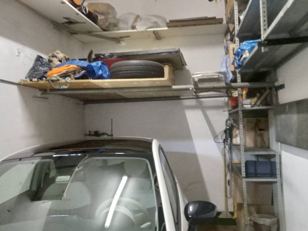 Box / garage a Genova in Via Martiri della Libertà - Foto 4