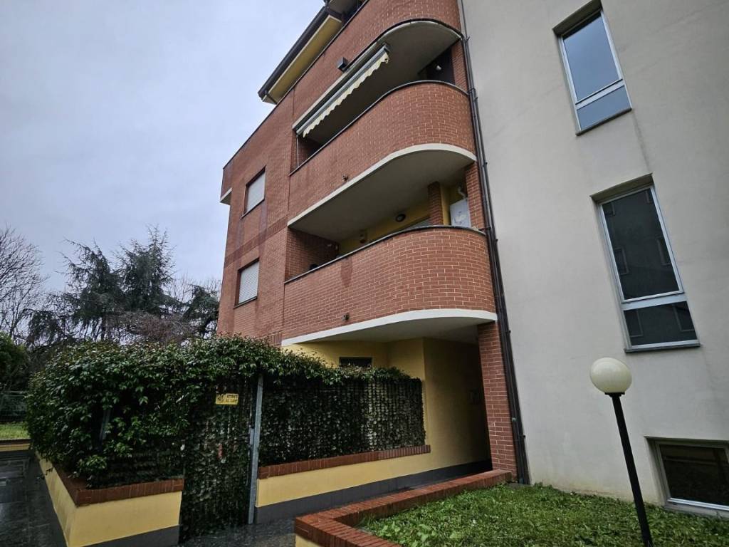 Appartamento a Baranzate in Via Don Luigi Sturzo, 10 - Foto 4