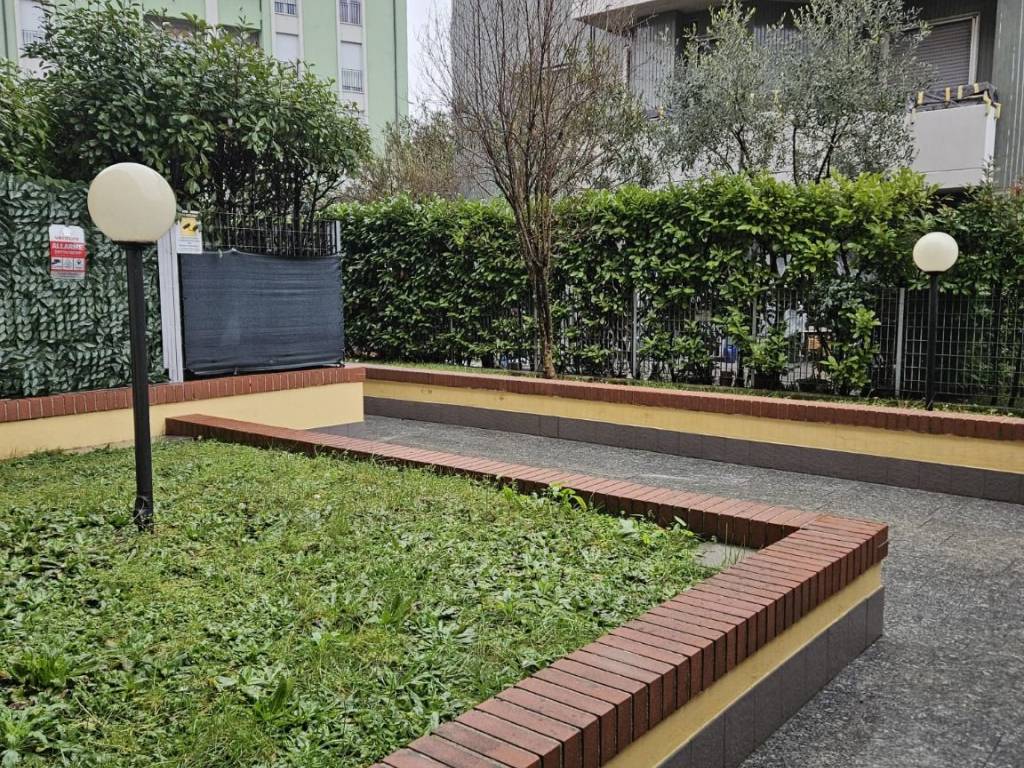 Appartamento a Baranzate in Via Don Luigi Sturzo, 10 - Foto 5