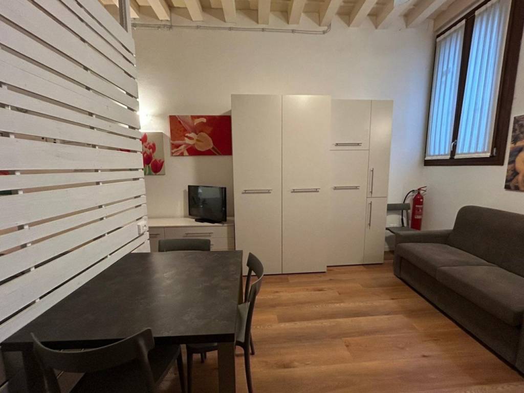 Appartamento a Vicenza in Contra' Santi Apostoli - Foto 4