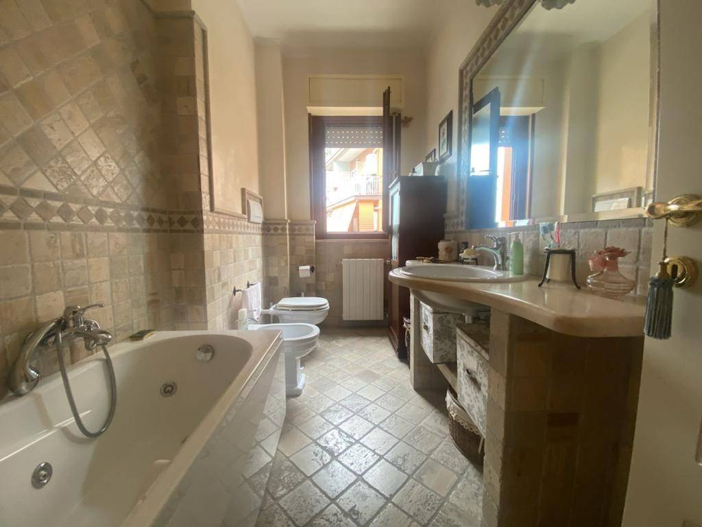 Appartamento a Velletri in Via di Ponente - Foto 5